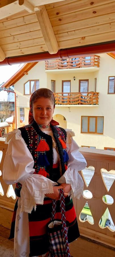 Sub Creasta Cocosului Hotel Breb Buitenkant foto