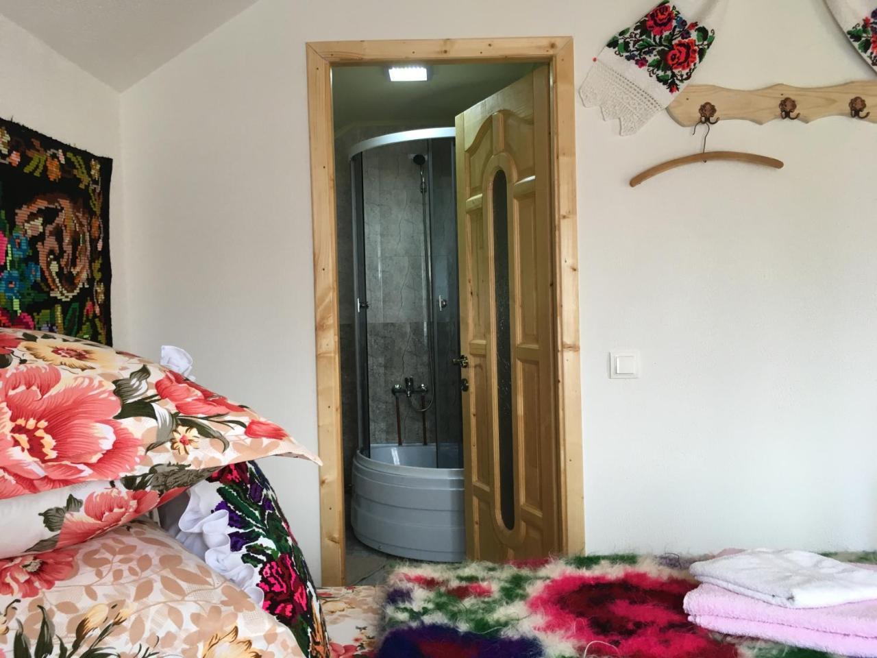 Sub Creasta Cocosului Hotel Breb Buitenkant foto