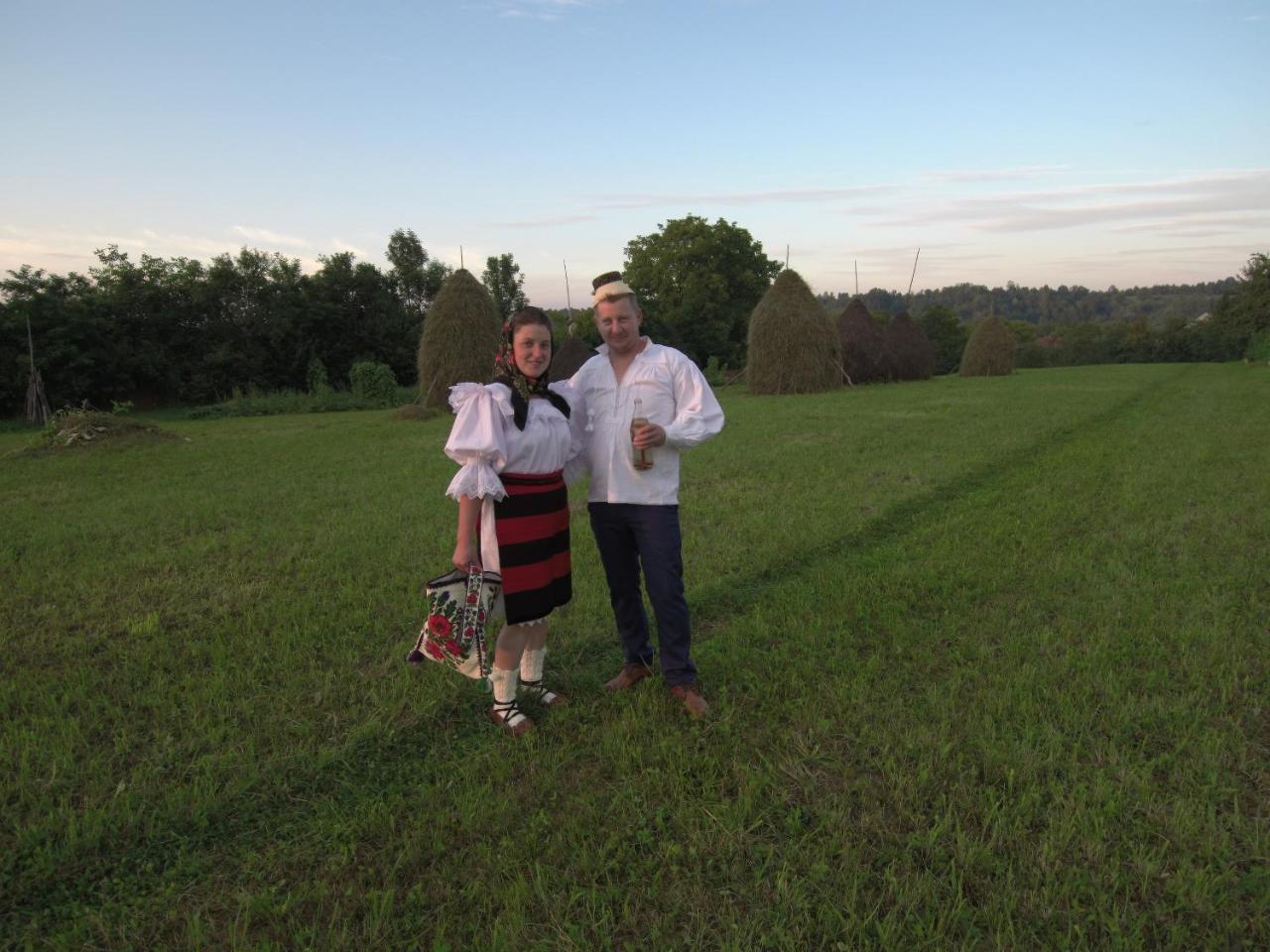 Sub Creasta Cocosului Hotel Breb Buitenkant foto